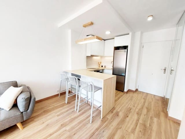 1 sypialnia Apartament na sprzedaż w Benalmádena z basenem - 240 000 € (Ref: 9571283)