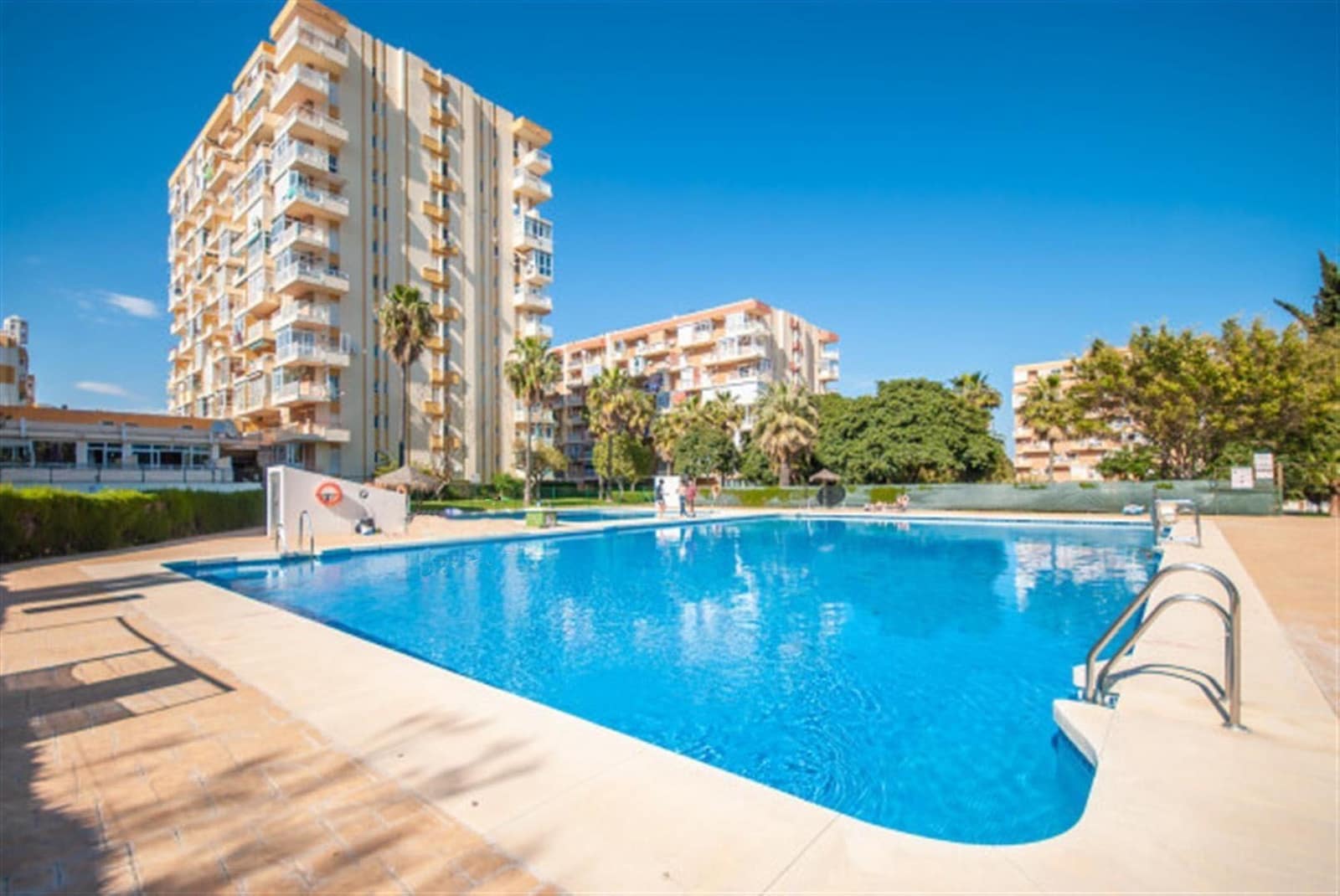 1 Zimmer Apartment zu verkaufen in Benalmadena mit Pool - 240.000 € (Ref: 9571283)