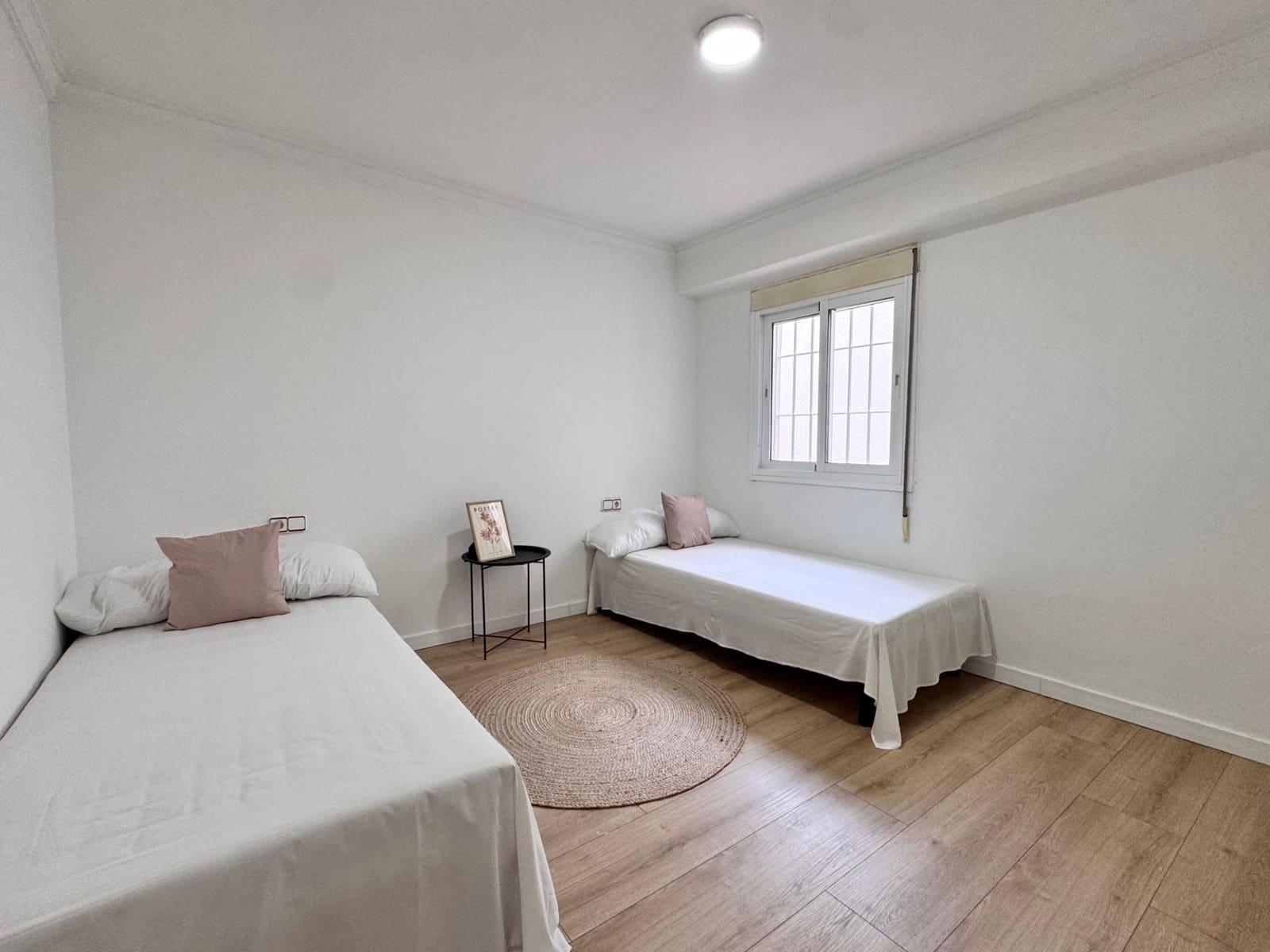 2 bedroom Beach Apartment for sale in Torremolinos with pool - € 269,000 (Ref: 9571293)