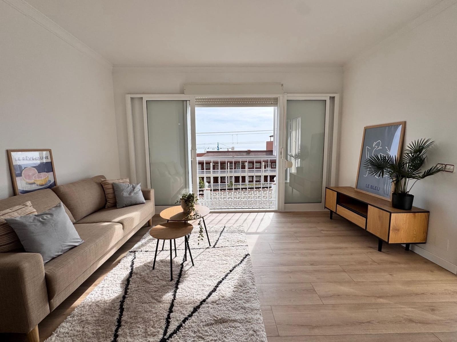 2 bedroom Beach Apartment for sale in Torremolinos with pool - € 269,000 (Ref: 9571293)