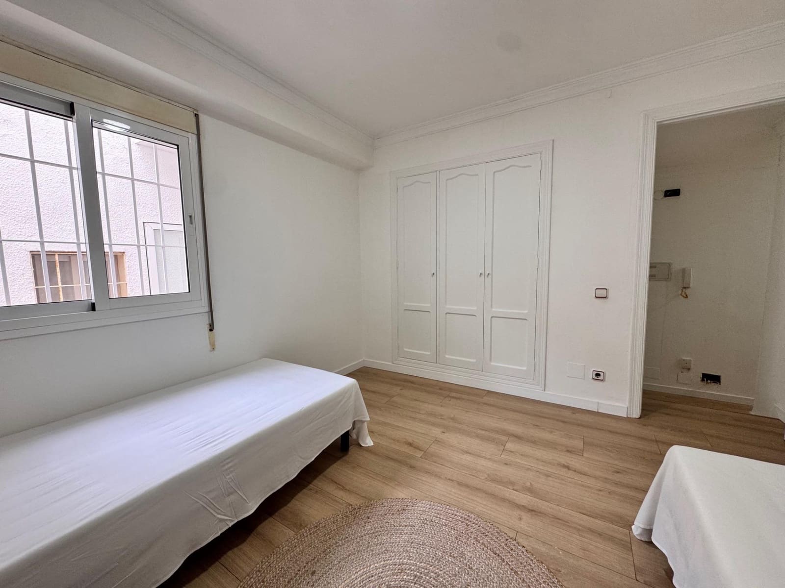 2 bedroom Beach Apartment for sale in Torremolinos with pool - € 269,000 (Ref: 9571293)