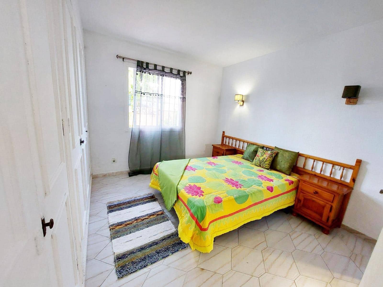 4 makuuhuone Paritalo myytävänä paikassa Sitio de Calahonda mukana uima-altaan 
autotalli - 530 000 € (Ref: 9571294)