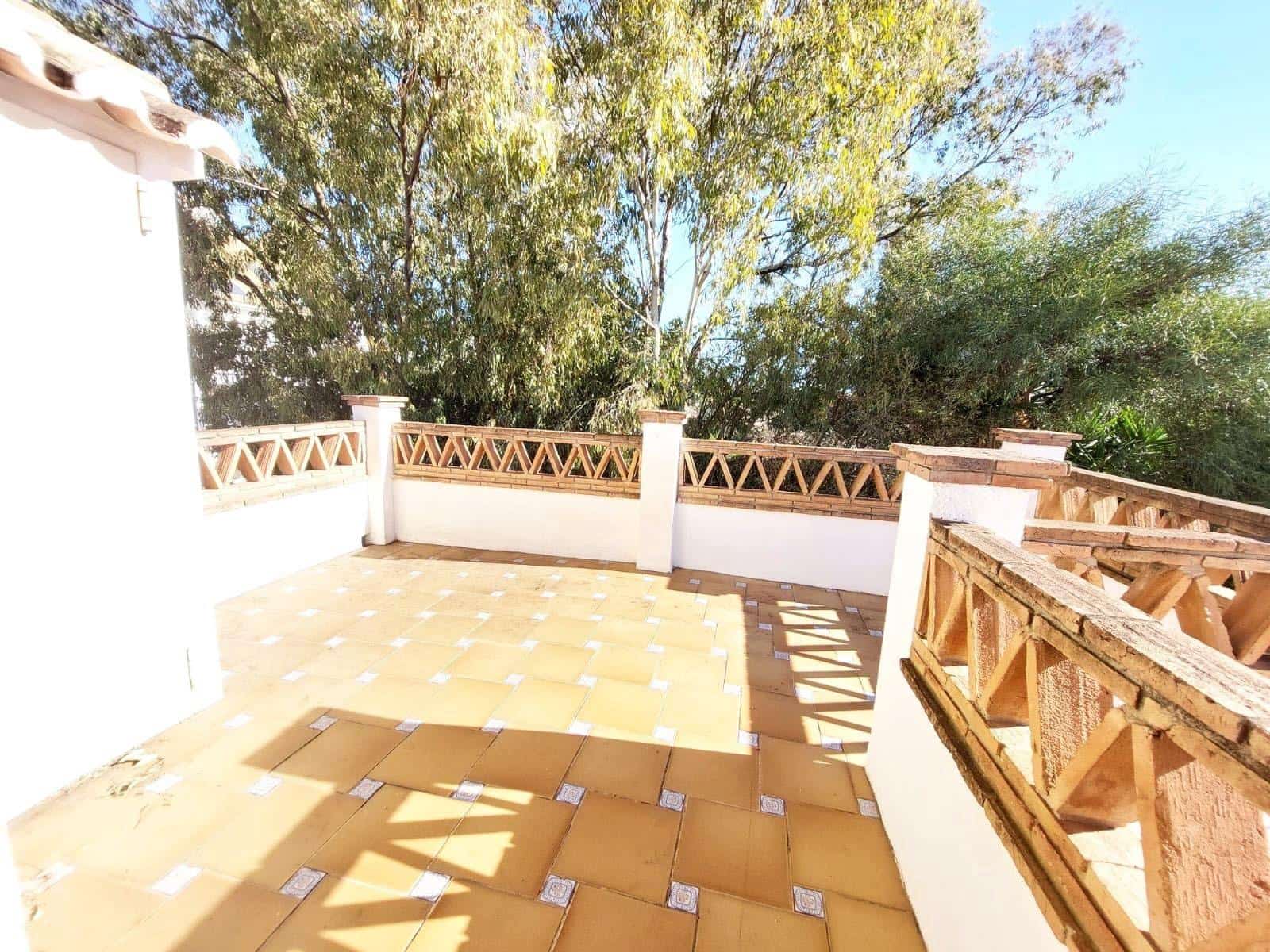 4 makuuhuone Paritalo myytävänä paikassa Sitio de Calahonda mukana uima-altaan 
autotalli - 530 000 € (Ref: 9571294)