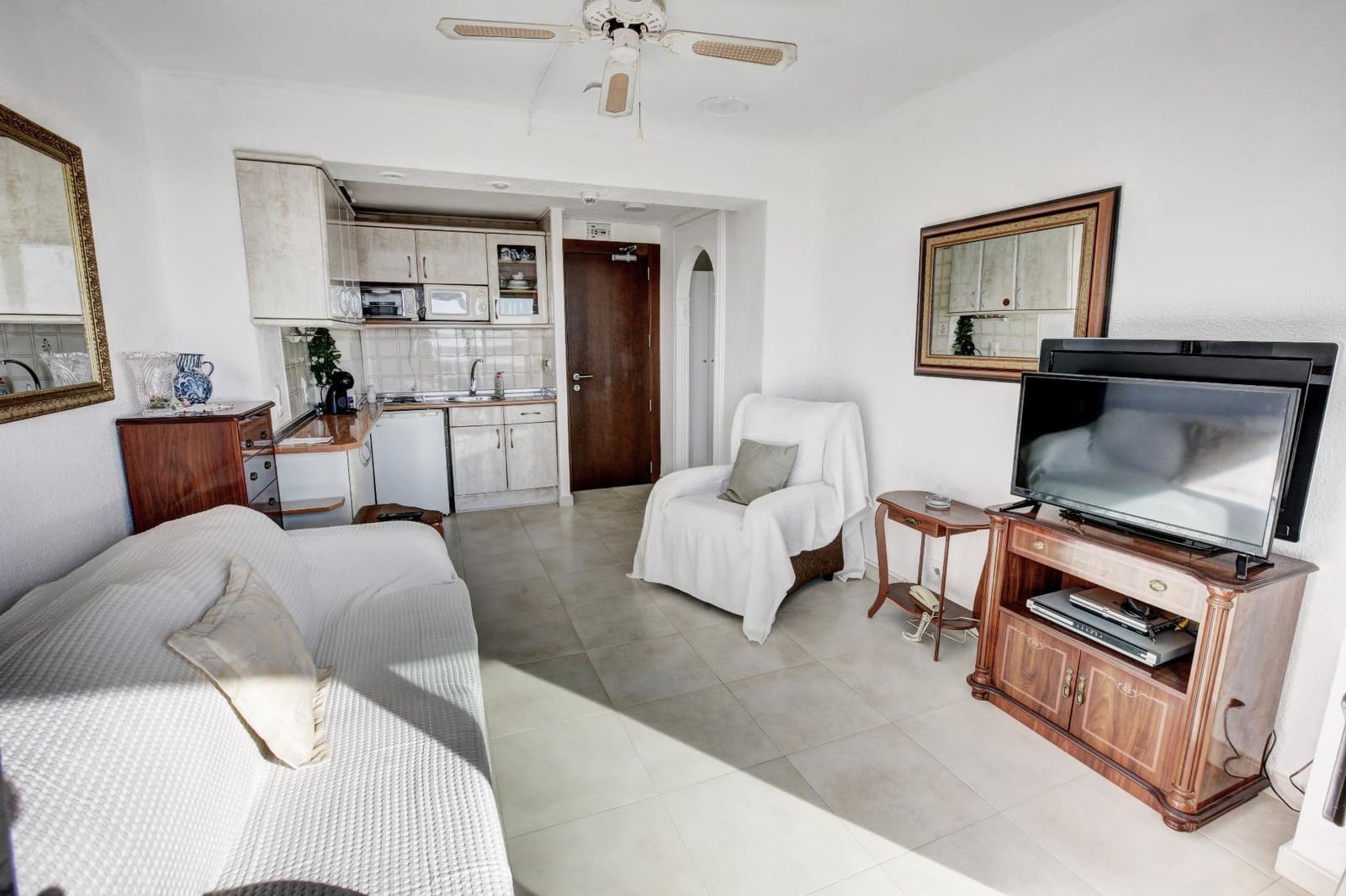 1 quarto Apartamento para venda em Torremolinos com piscina - 325 000 € (Ref: 9586612)