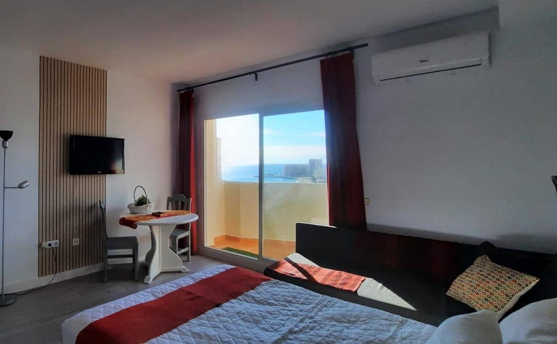 Studio na sprzedaż w Benalmadena z basenem - 285 000 € (Ref: 9591406)