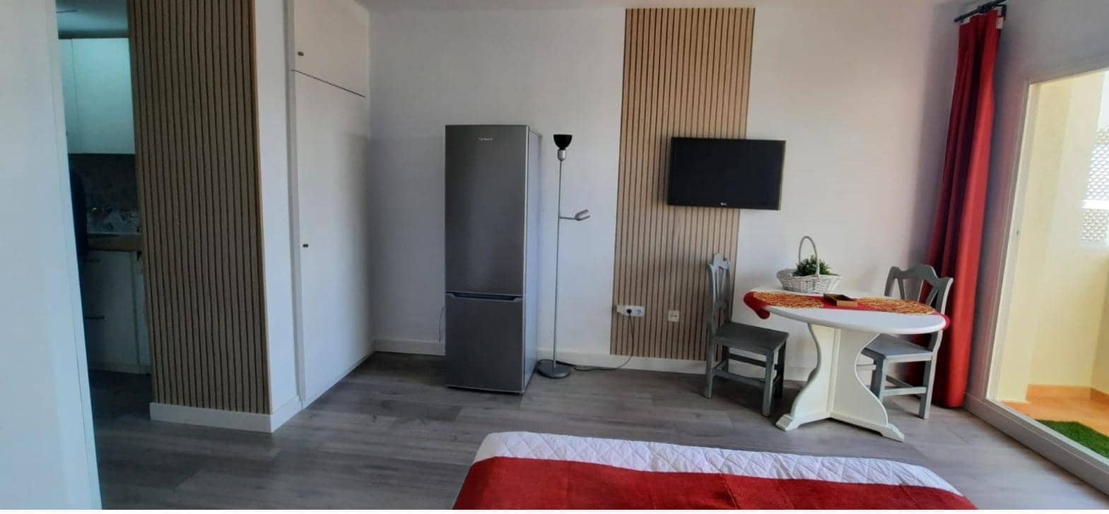 Studio na sprzedaż w Benalmadena z basenem - 285 000 € (Ref: 9591406)
