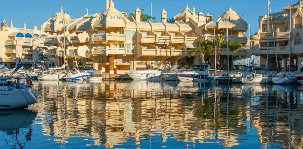 Studio na sprzedaż w Benalmadena z basenem - 285 000 € (Ref: 9591406)