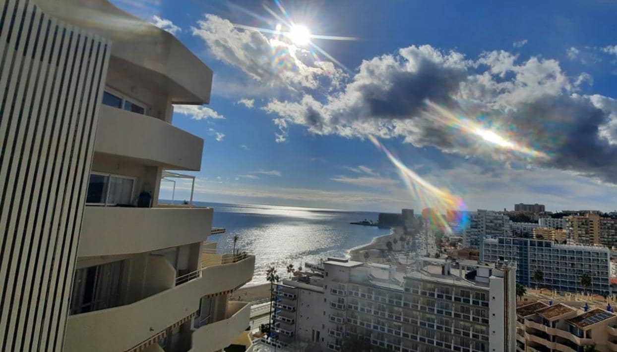 Studio na sprzedaż w Benalmadena z basenem - 285 000 € (Ref: 9591406)