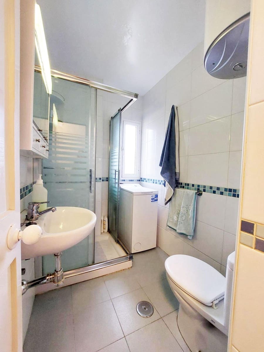 1 soverom Leilighet til salgs i Benalmadena med svømmebasseng - € 229 500 (Ref: 9599641)