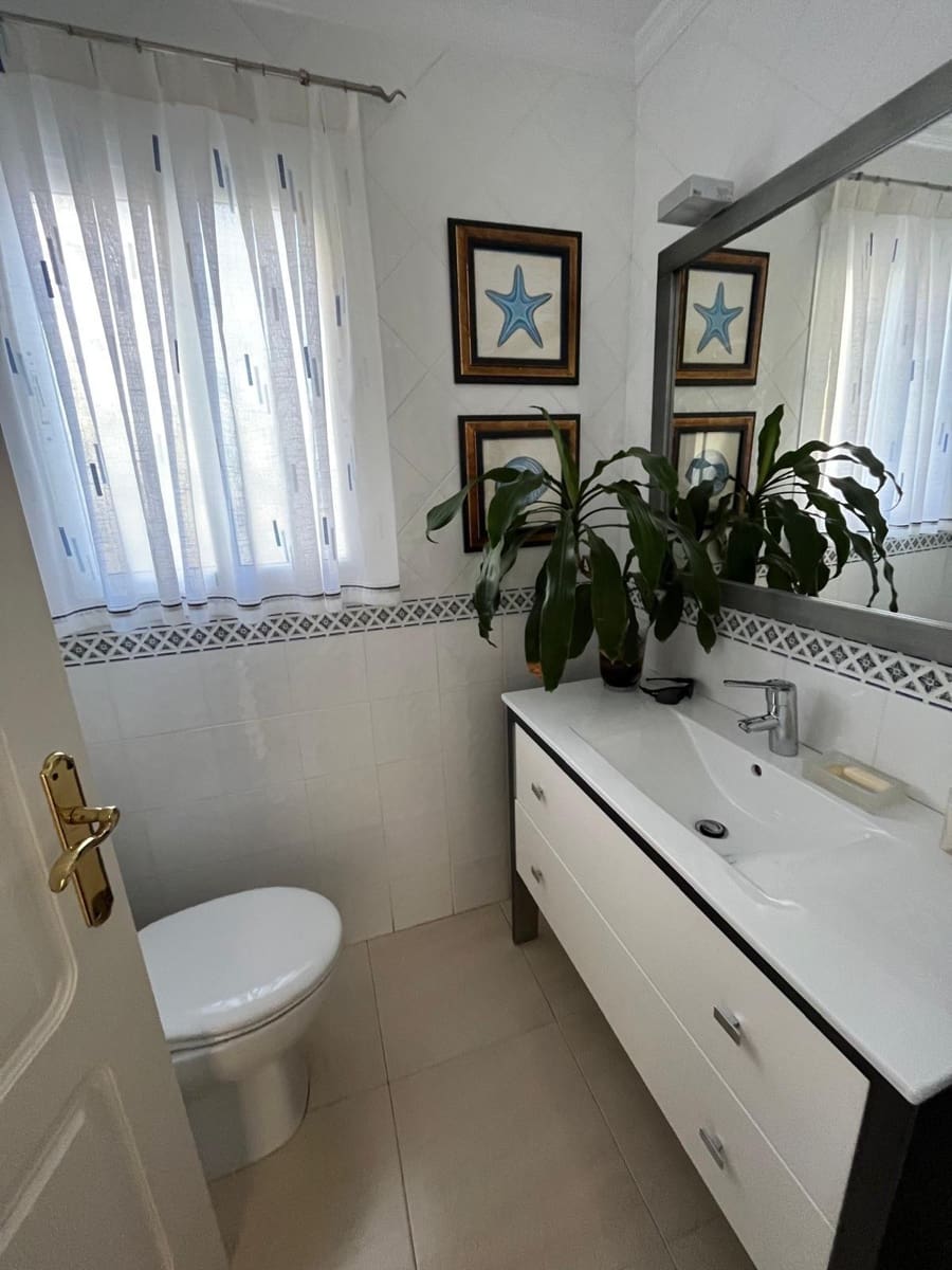 4 chambre Villa/Maison Mitoyenne à vendre à Benalmadena avec piscine garage - 639 000 € (Ref: 9605081)