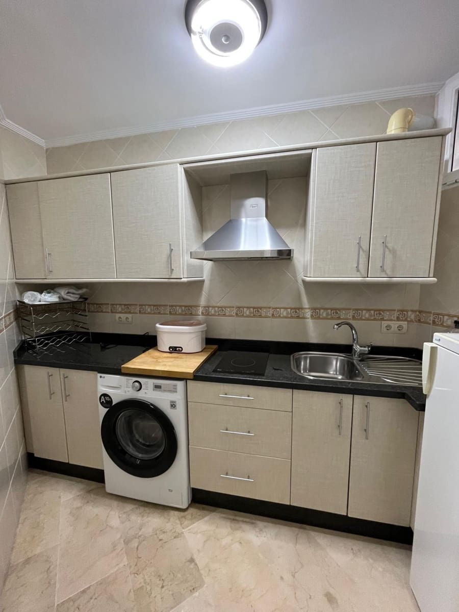 4 chambre Villa/Maison Mitoyenne à vendre à Benalmadena avec piscine garage - 639 000 € (Ref: 9605081)