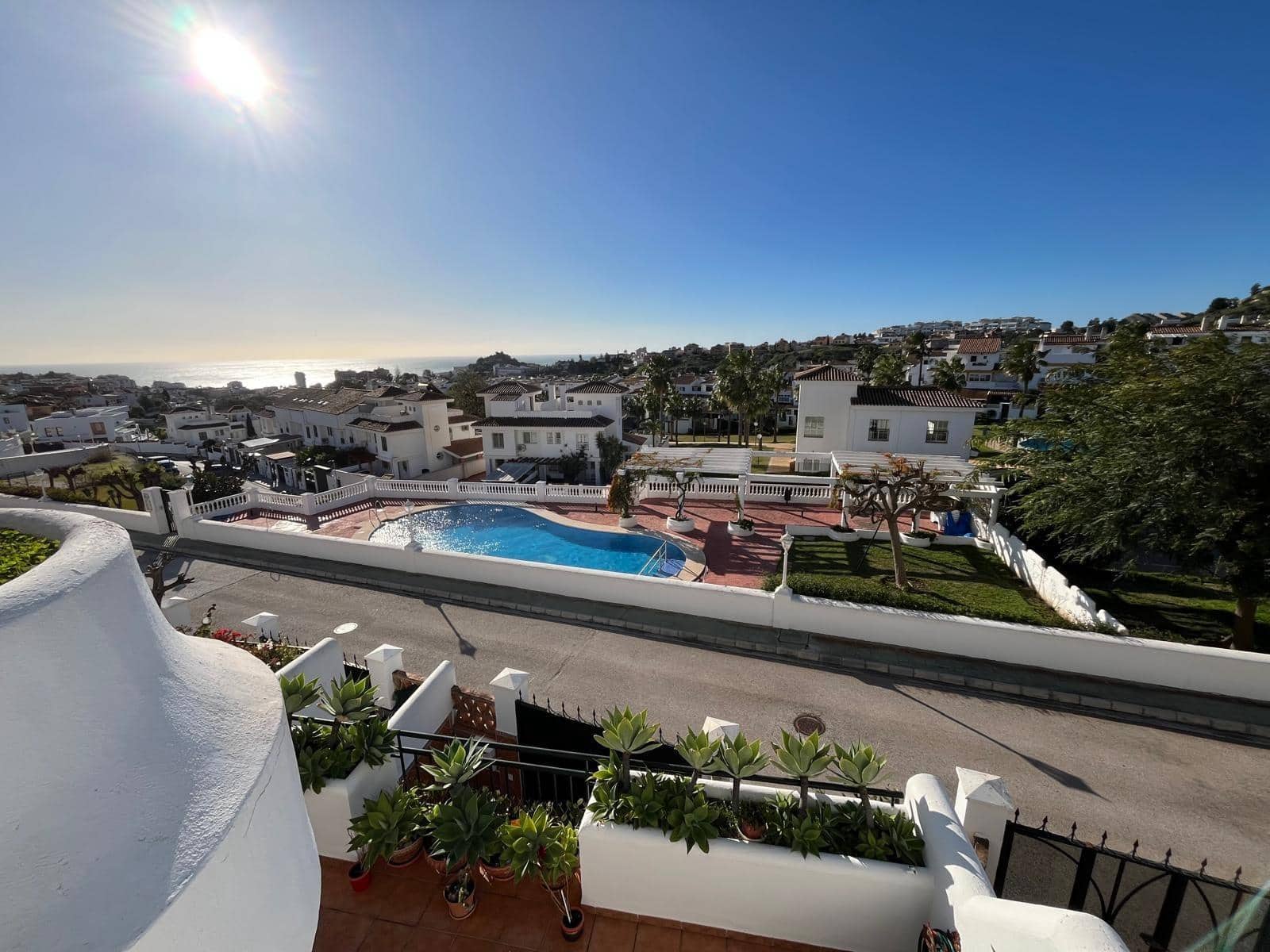 4 chambre Villa/Maison Mitoyenne à vendre à Benalmadena avec piscine garage - 639 000 € (Ref: 9605081)