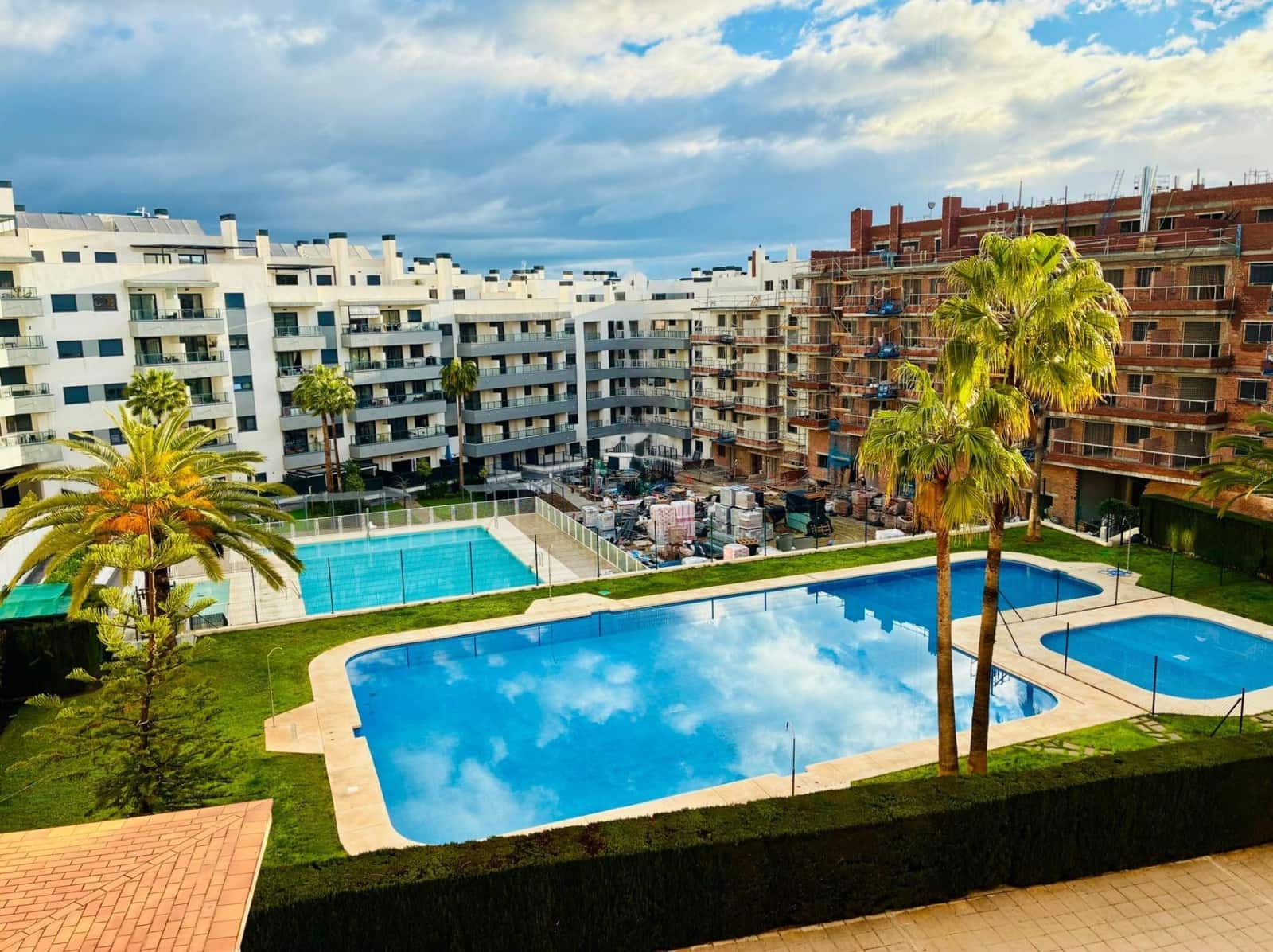 3 bedroom Apartment for sale in Las Lagunas de Mijas with pool garage - € 338,000 (Ref: 9608160)