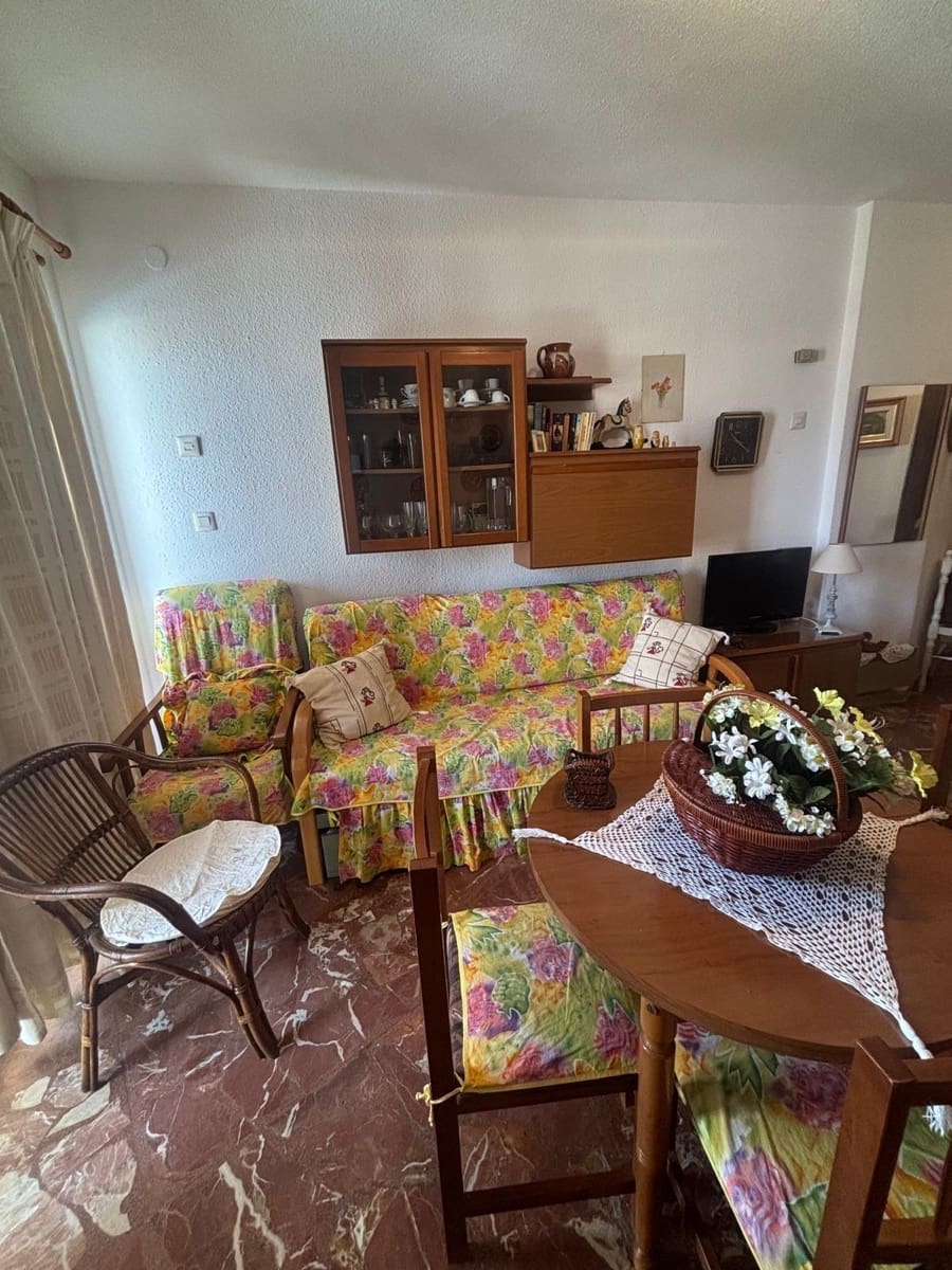 Studio till salu i Benalmadena Costa med pool - 170 000 € (Ref: 9615633)