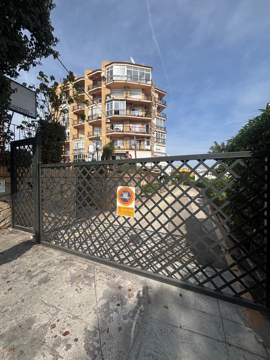 Studio till salu i Benalmadena Costa med pool - 170 000 € (Ref: 9615633)