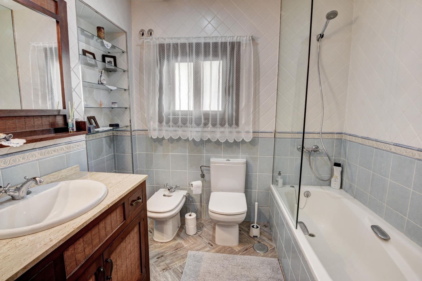 3 bedroom Villa for sale in Benalmadena with pool garage - € 629,000 (Ref: 9619411)