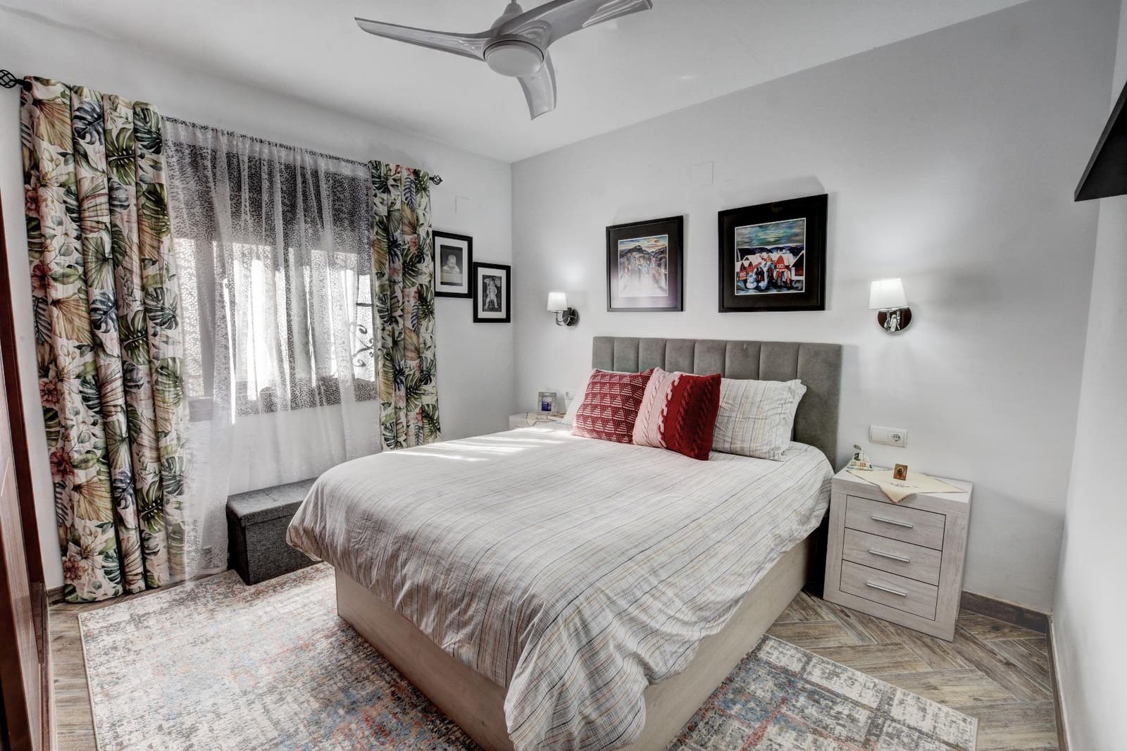 3 bedroom Villa for sale in Benalmadena with pool garage - € 629,000 (Ref: 9619411)