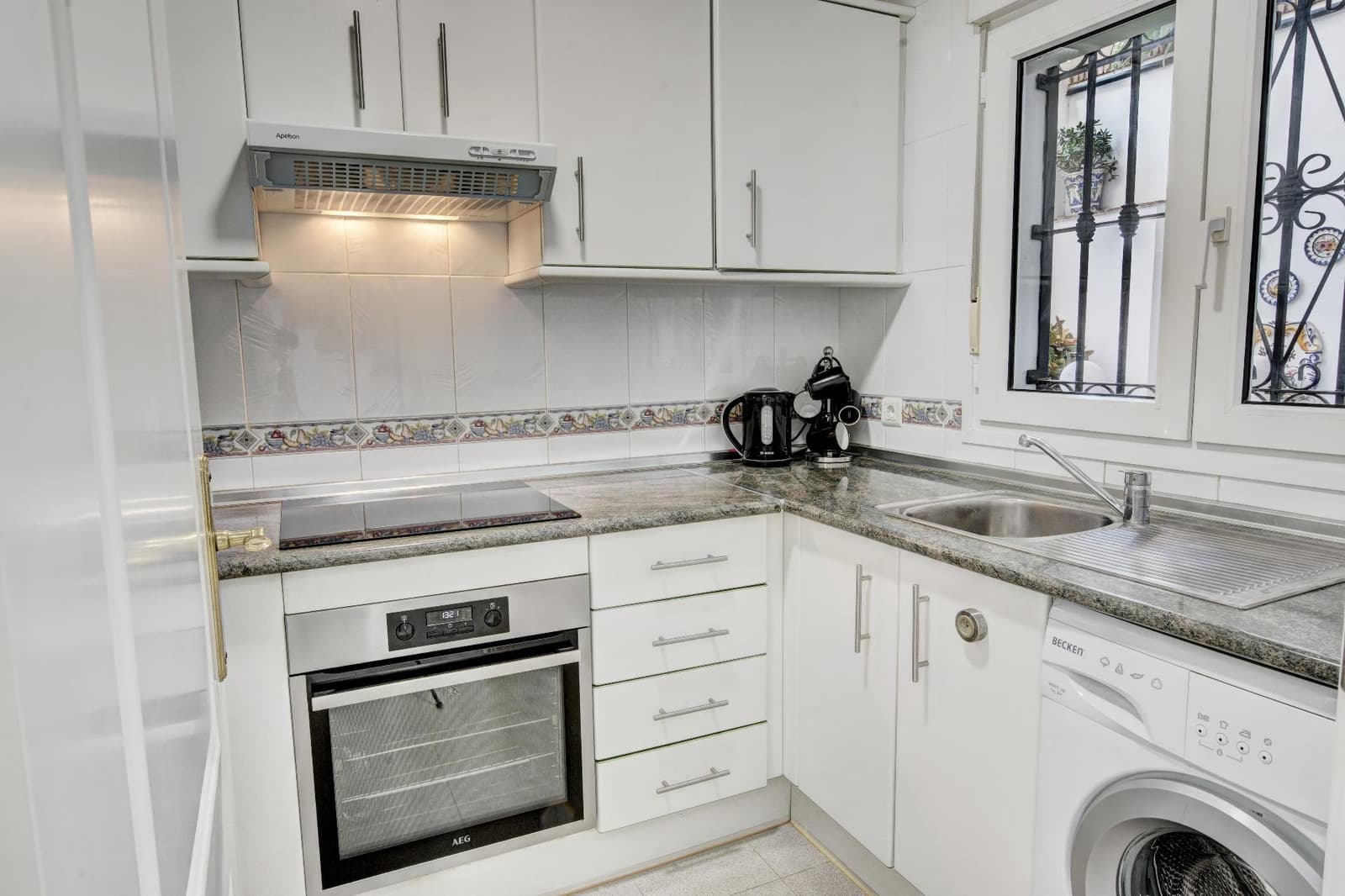 2 makuuhuone Rivitalo myytävänä paikassa Benalmadena mukana uima-altaan 
autotalli - 499 000 € (Ref: 9625789)