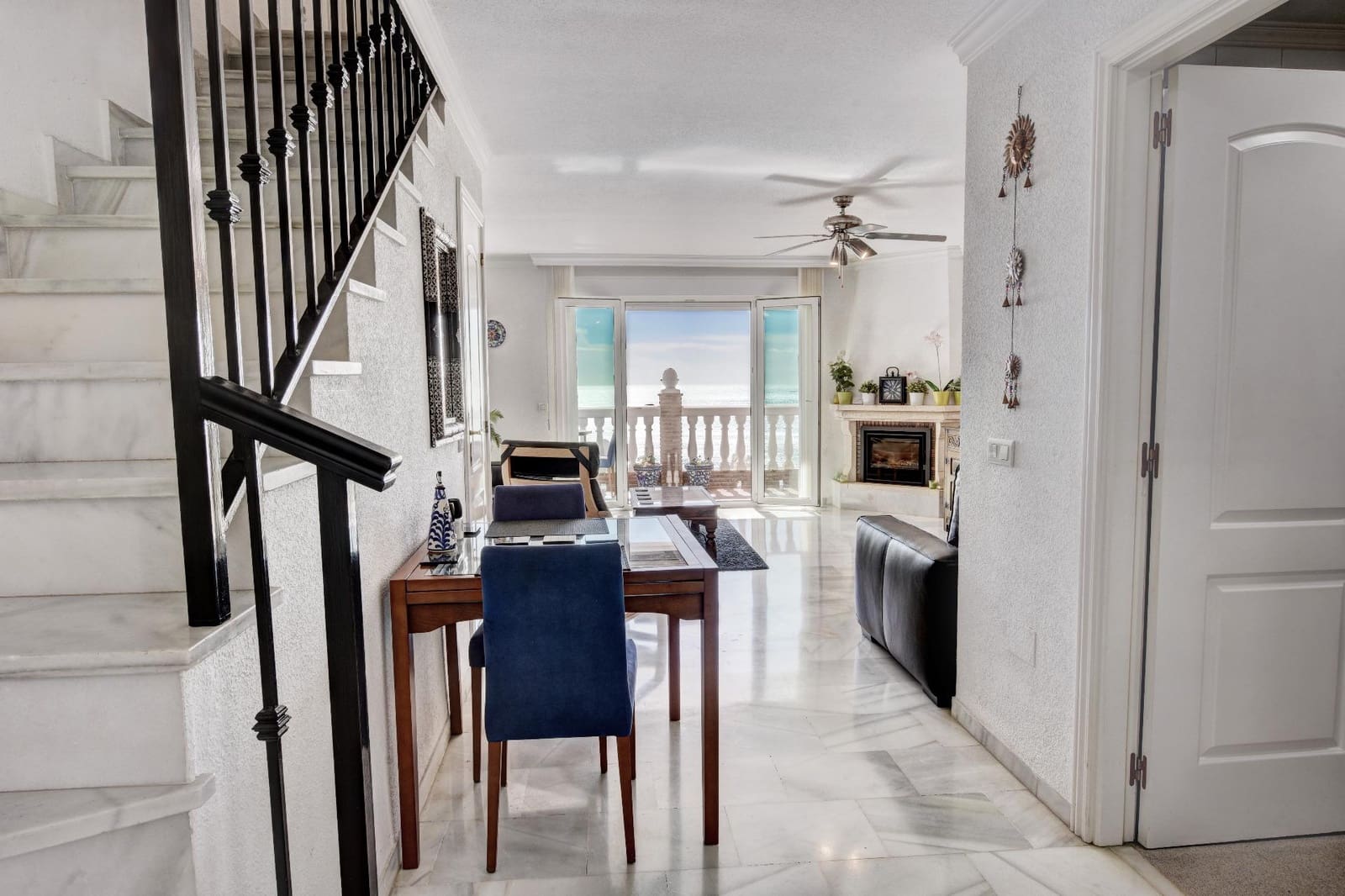 2 makuuhuone Rivitalo myytävänä paikassa Benalmadena mukana uima-altaan 
autotalli - 499 000 € (Ref: 9625789)