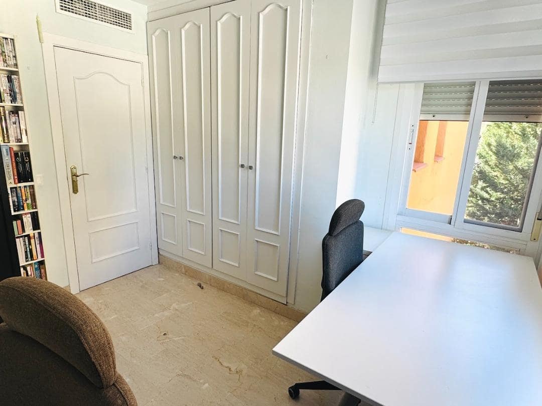 3 soveværelse Lejlighed til salg i Riviera del Sol med swimmingpool - € 334.000 (Ref: 9627678)