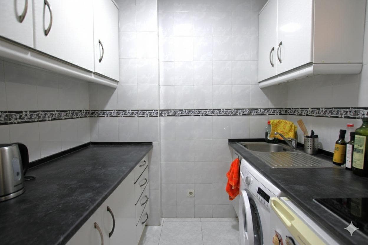 1 soveværelse Lejlighed til salg i Benalmadena med swimmingpool - € 233.000 (Ref: 9627679)