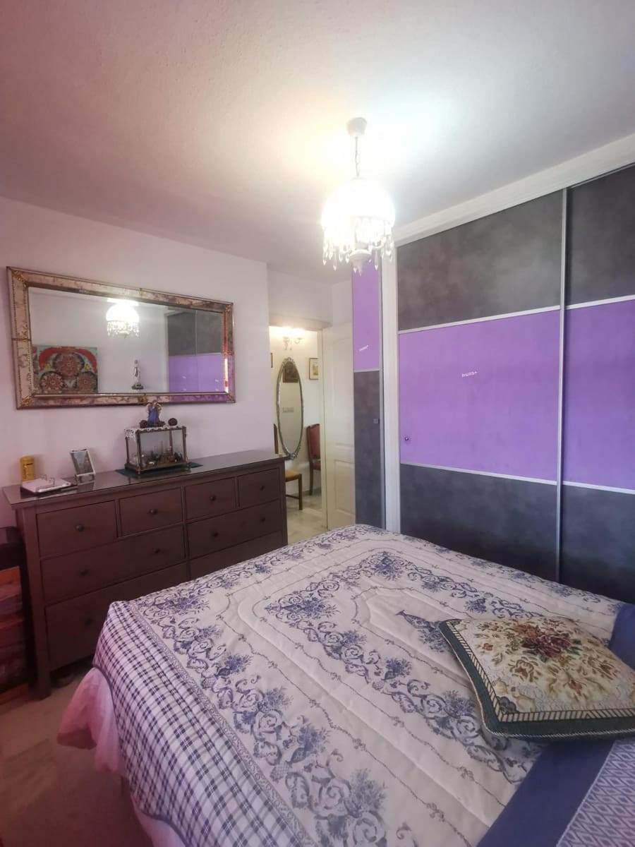 1 bedroom Apartment for sale in Torremolinos with pool - € 240,000 (Ref: 9645128)