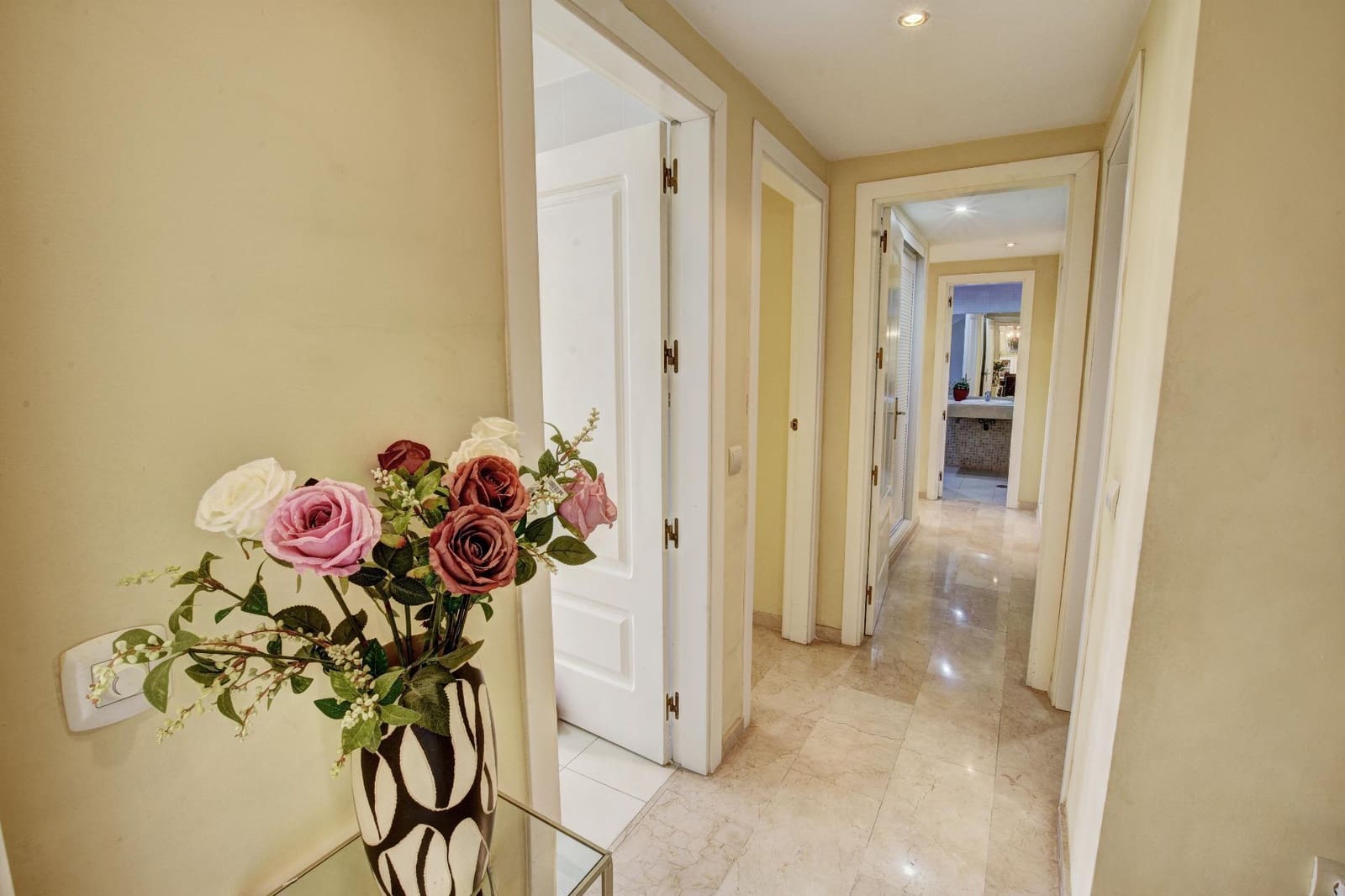 2 sypialnia Mieszkanie na sprzedaż w Torrequebrada z basenem garażem - 369 000 € (Ref: 9652107)