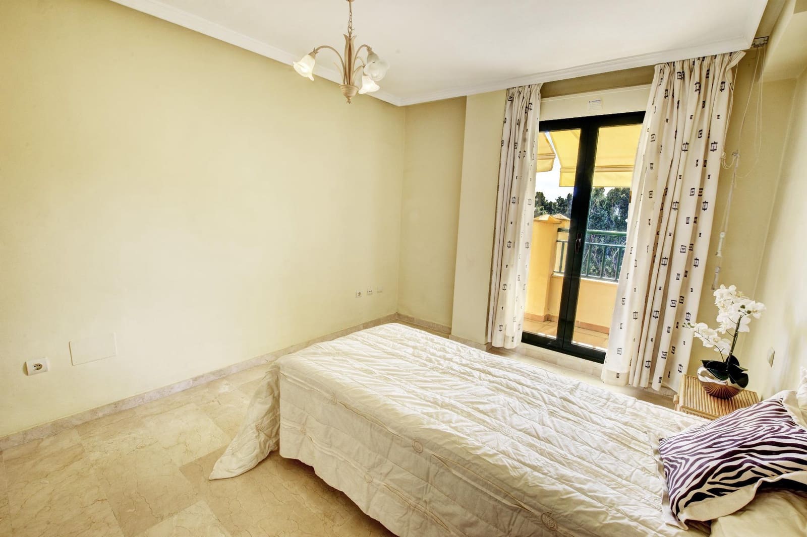 2 sypialnia Mieszkanie na sprzedaż w Torrequebrada z basenem garażem - 369 000 € (Ref: 9652107)