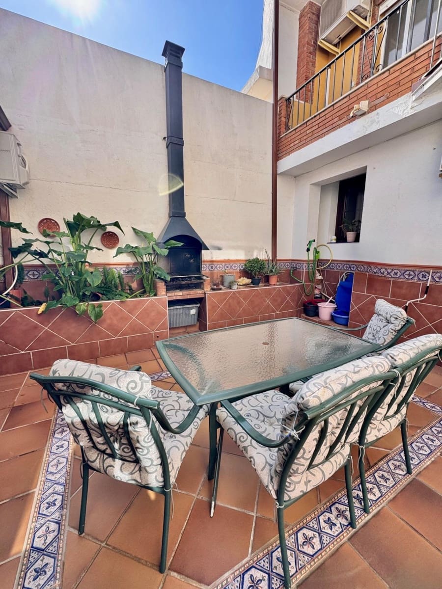 3 soverom Kjedet enebolig til salgs i Puerto de la Torre med garasje - € 390 000 (Ref: 9679938)