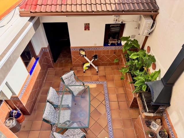 3 soverom Kjedet enebolig til salgs i Puerto de la Torre, Málaga by med garasje - € 390 000 (Ref: 9679938)