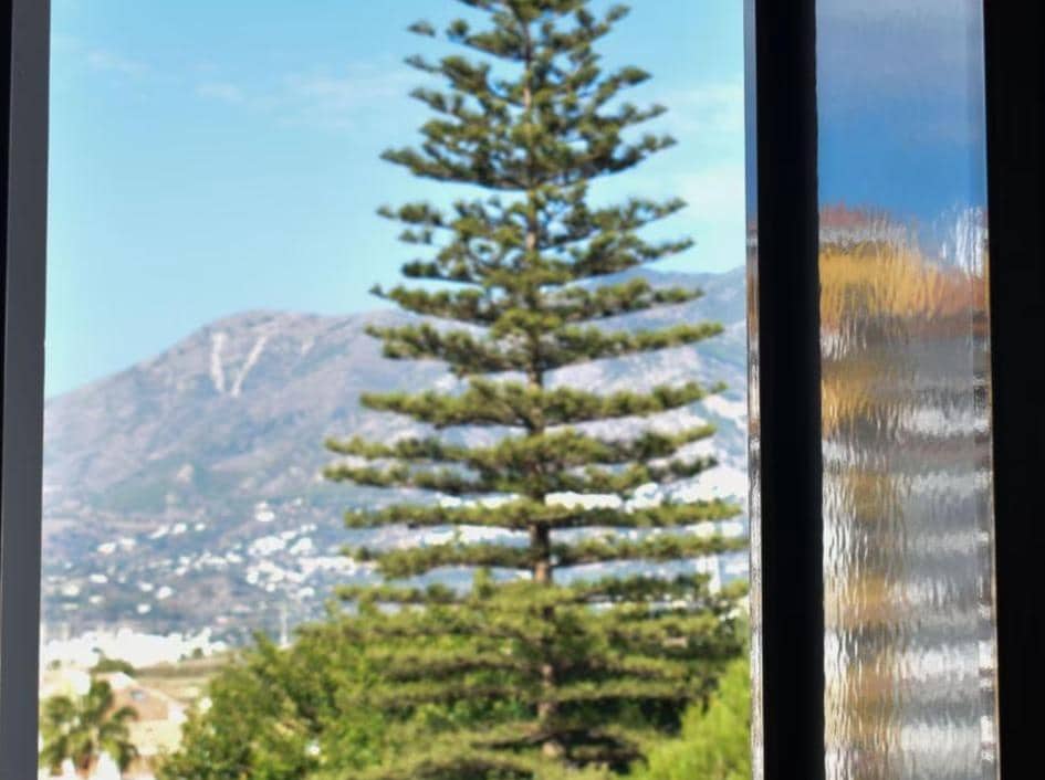 3 bedroom Flat for sale in Fuengirola with pool - € 388,000 (Ref: 9686544)