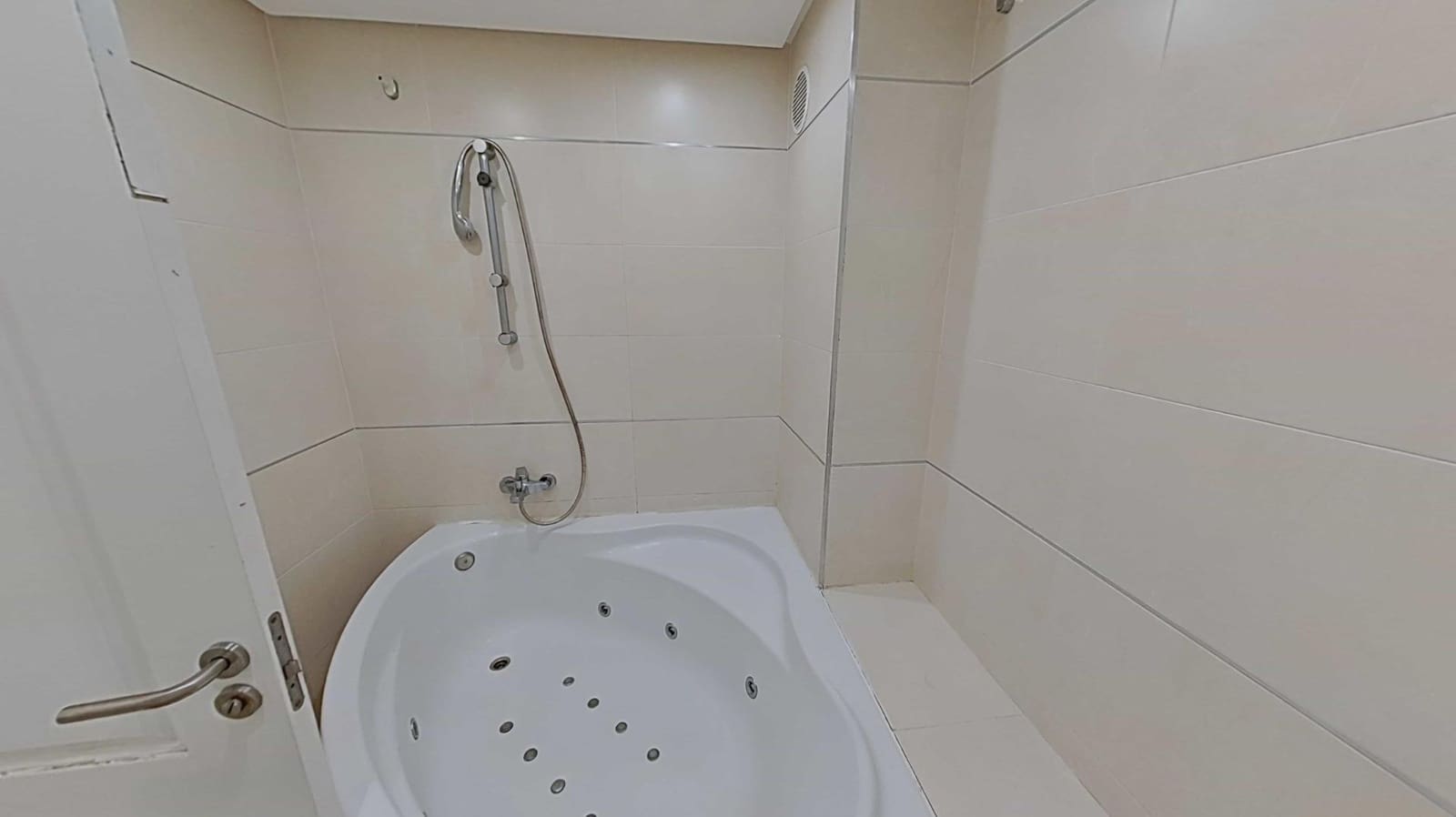 3 slaapkamer Flat te koop in Torrequebrada met zwembad garage - € 465.000 (Ref: 9686545)