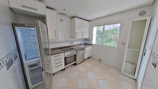 3 slaapkamer Flat te koop in Nueva Torrequebrada, Benalmádena met zwembad garage - € 465.000 (Ref: 9686545)