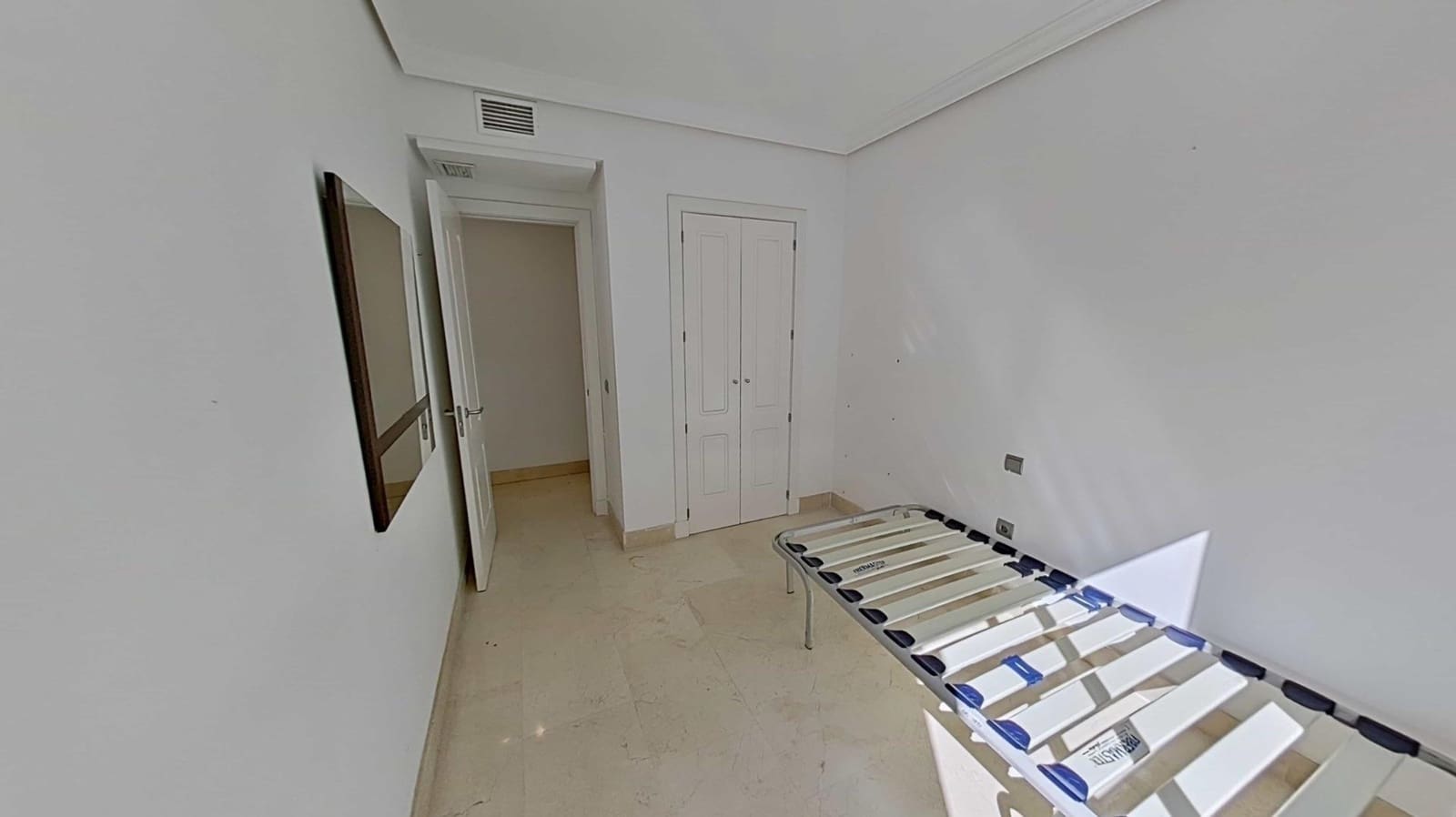 3 bedroom Flat for sale in Torrequebrada with pool garage - € 465,000 (Ref: 9686545)