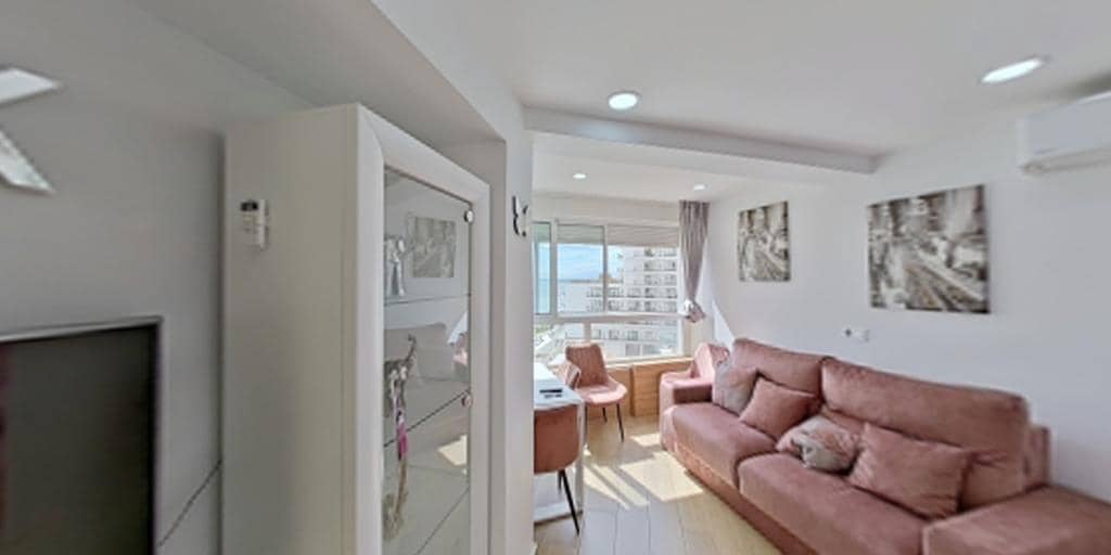 2 slaapkamer Appartement te koop in Benalmadena Costa met garage - € 394.000 (Ref: 9686546)