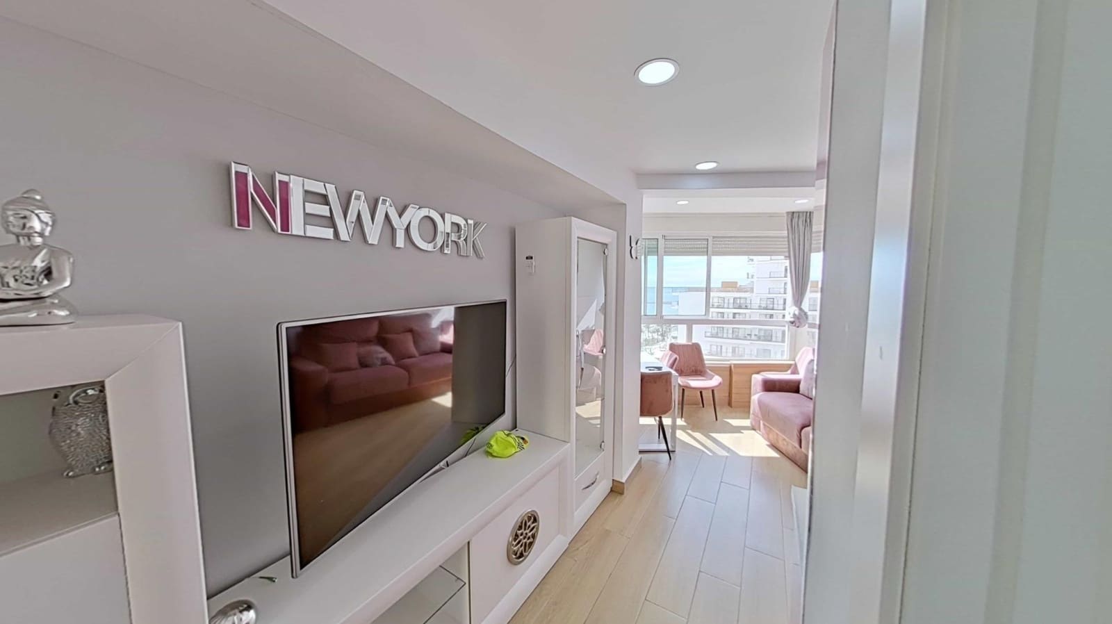 2 slaapkamer Appartement te koop in Benalmadena Costa met garage - € 394.000 (Ref: 9686546)