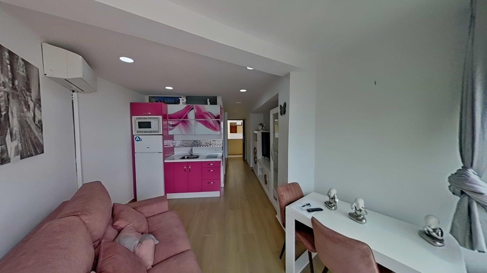 2 slaapkamer Appartement te koop in Benalmadena Costa met garage - € 394.000 (Ref: 9686546)