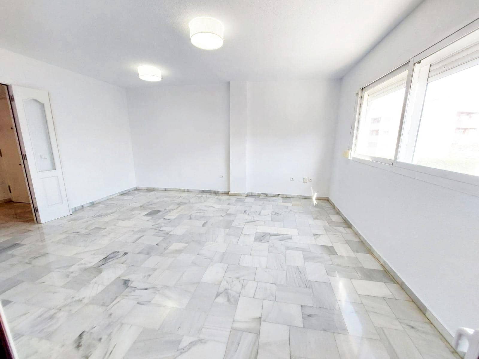 2 quarto Apartamento para venda em Las Lagunas de Mijas com piscina garagem - 284 000 € (Ref: 9690700)