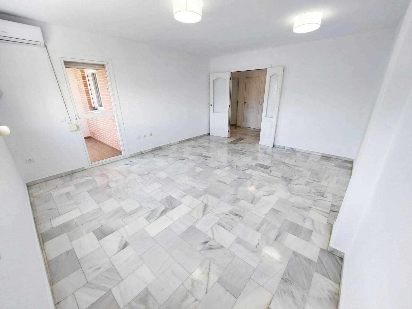 2 quarto Apartamento para venda em Las Lagunas de Mijas com piscina garagem - 284 000 € (Ref: 9690700)