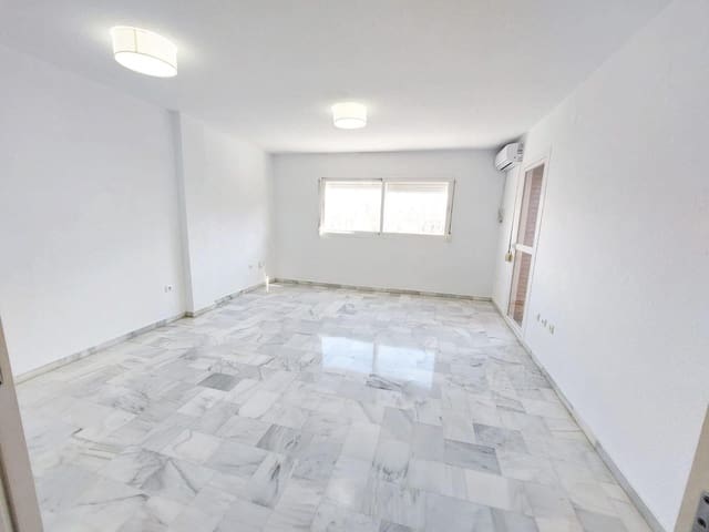 2 quarto Apartamento para venda em Las Lagunas de Mijas, Mijas com piscina garagem - 284 000 € (Ref: 9690700)