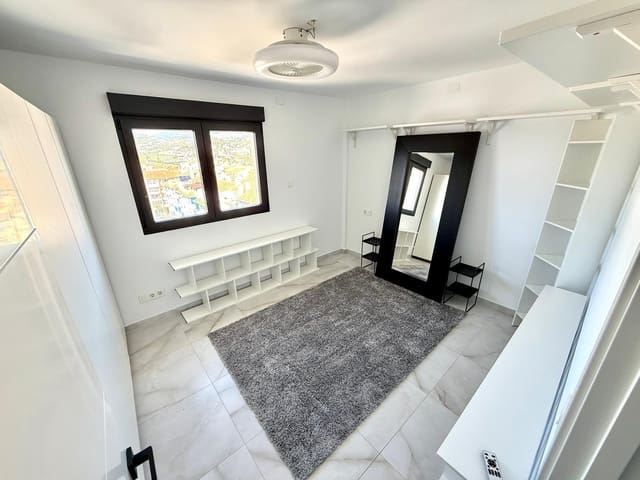 Apartamento de 2 habitaciones en Las Lagunas de Mijas, Mijas en venta con piscina - 395.000 € (Ref: 9695431)