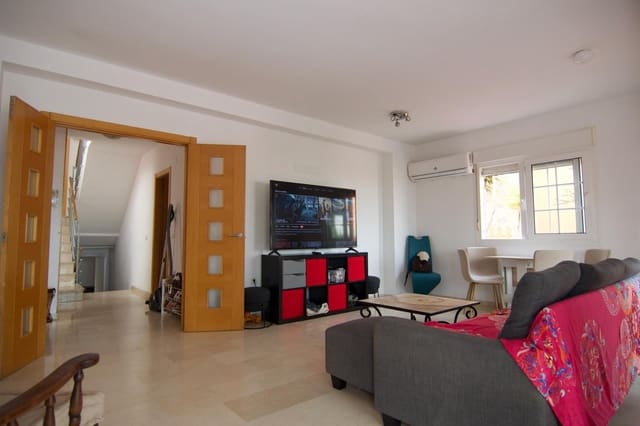 4 soverom Villa til salgs i Nueva Torrequebrada, Benalmádena med garasje - € 710 000 (Ref: 9695432)