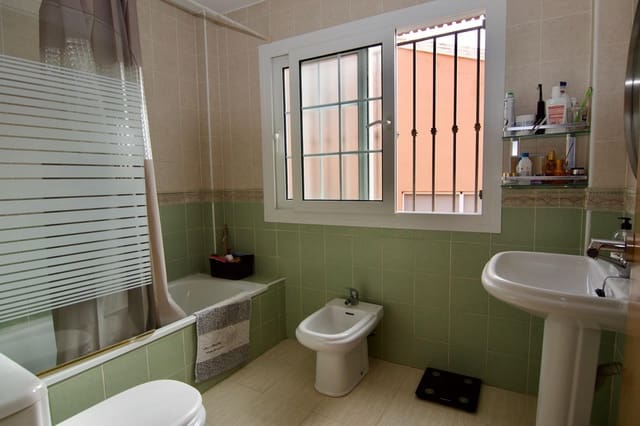 4 soverom Villa til salgs i Nueva Torrequebrada, Benalmádena med garasje - € 710 000 (Ref: 9695432)