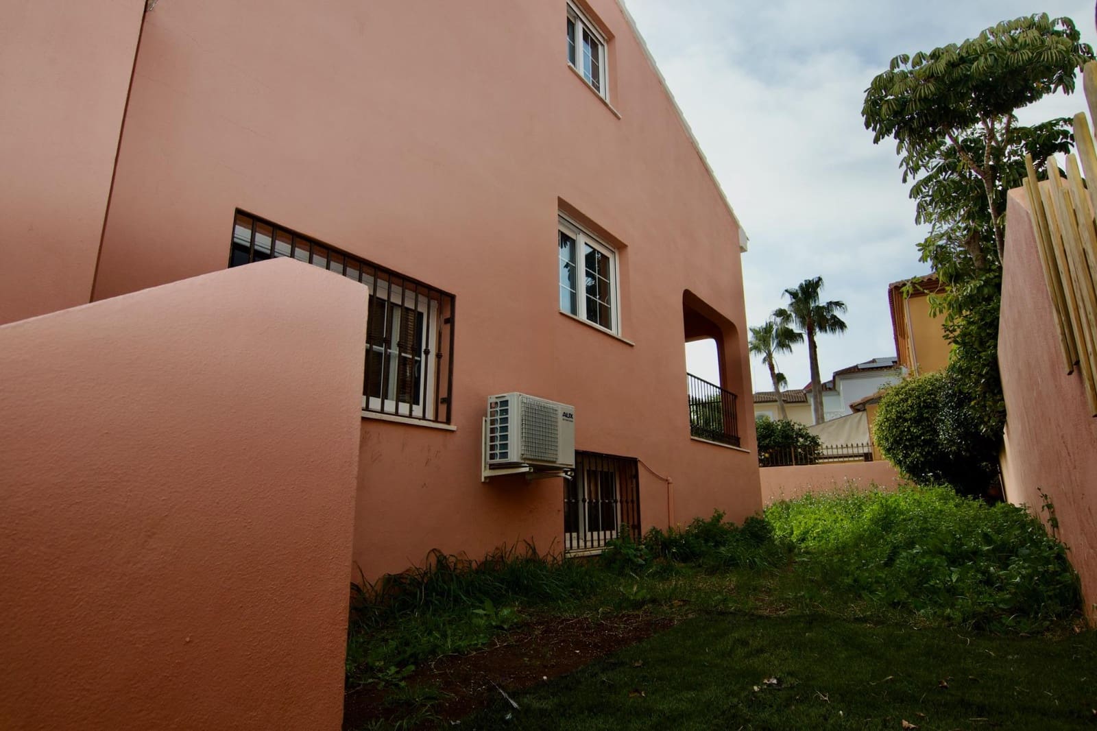 4 quarto Moradia para venda em Torrequebrada com garagem - 710 000 € (Ref: 9695432)