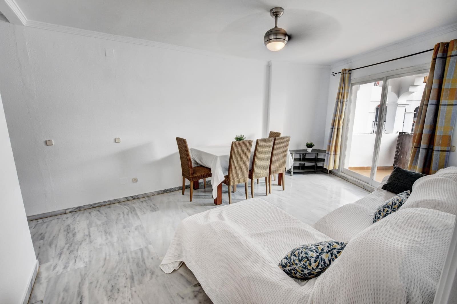 2 slaapkamer Flat te koop in Arroyo de la Miel met zwembad garage - € 289.000 (Ref: 9698875)