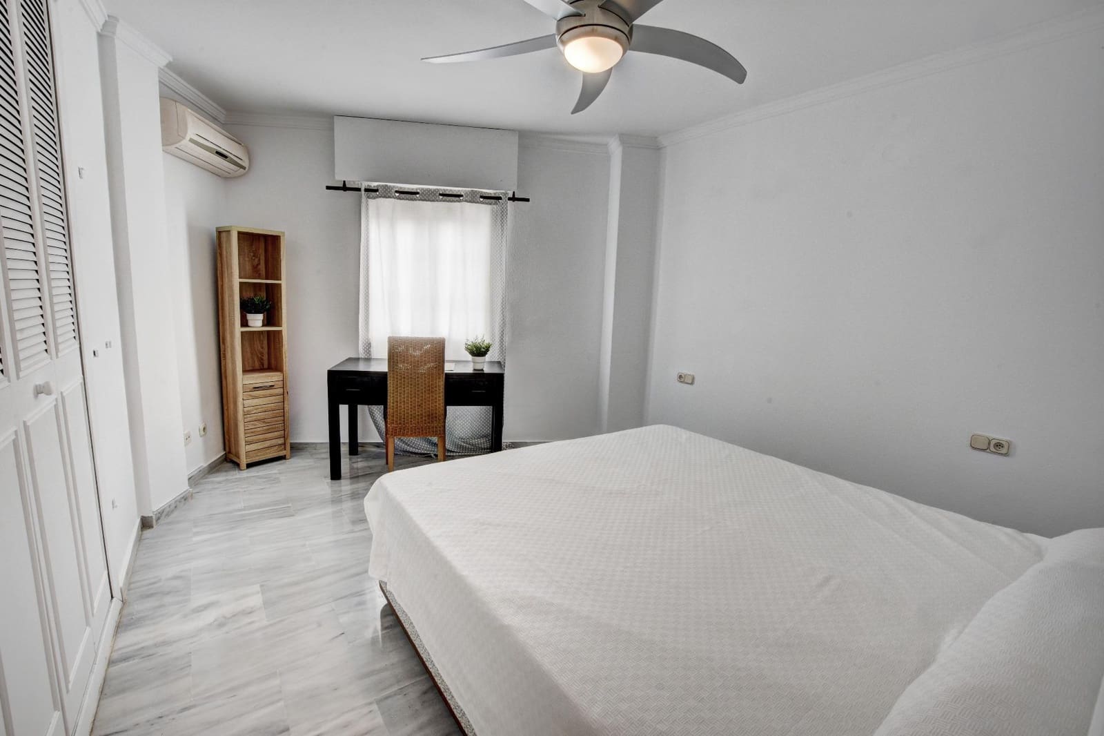 2 slaapkamer Flat te koop in Arroyo de la Miel met zwembad garage - € 289.000 (Ref: 9698875)