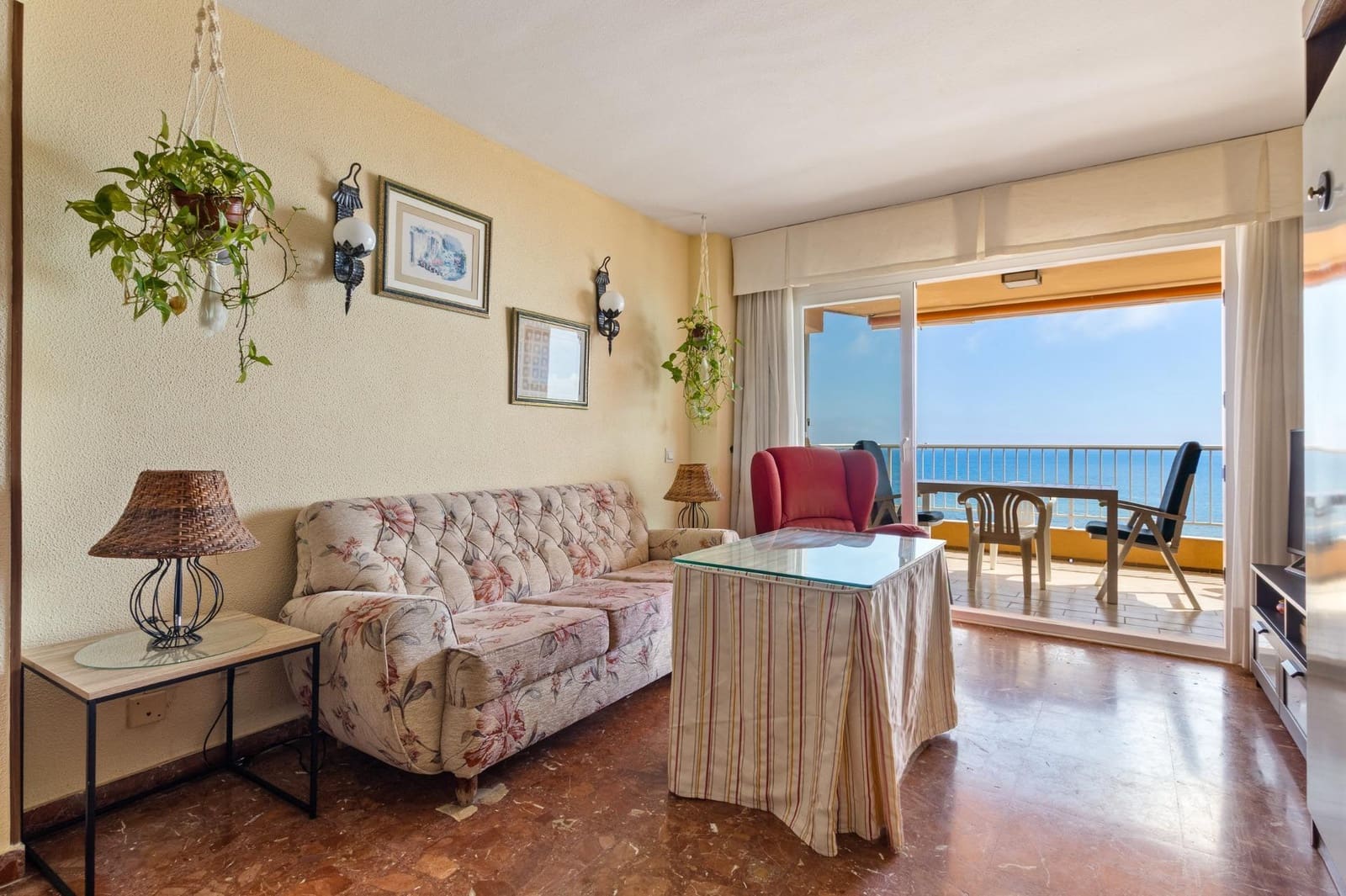 2 bedroom Apartment for sale in Fuengirola - € 480,000 (Ref: 9712067)