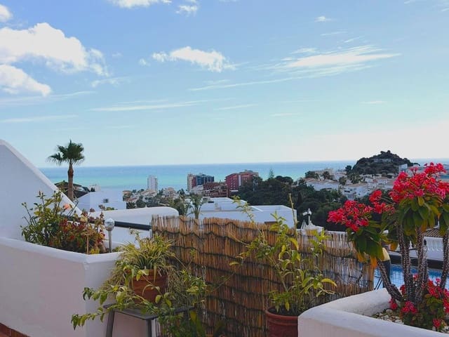 3 makuuhuone Rivitalo myytävänä paikassa Arroyo de la Miel, Benalmádena mukana uima-altaan 
autotalli - 570 000 € (Ref: 9712068)