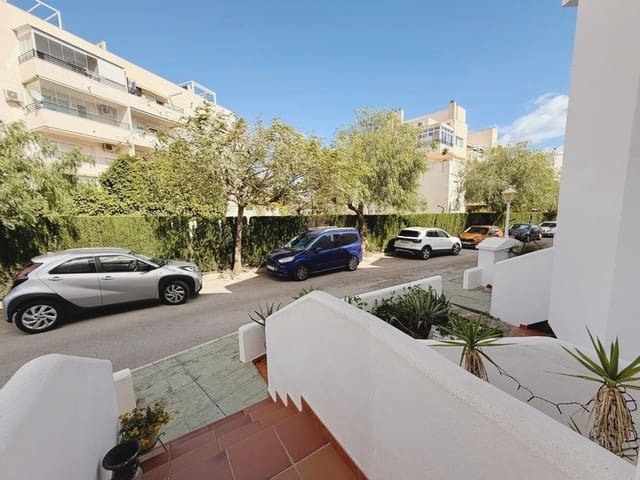 3 makuuhuone Rivitalo myytävänä paikassa Arroyo de la Miel, Benalmádena mukana uima-altaan 
autotalli - 570 000 € (Ref: 9712068)