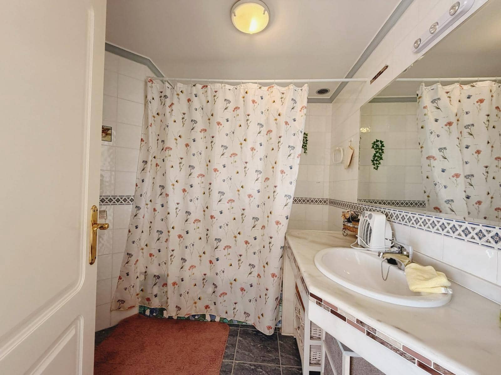 3 makuuhuone Rivitalo myytävänä paikassa Arroyo de la Miel mukana uima-altaan 
autotalli - 570 000 € (Ref: 9712068)